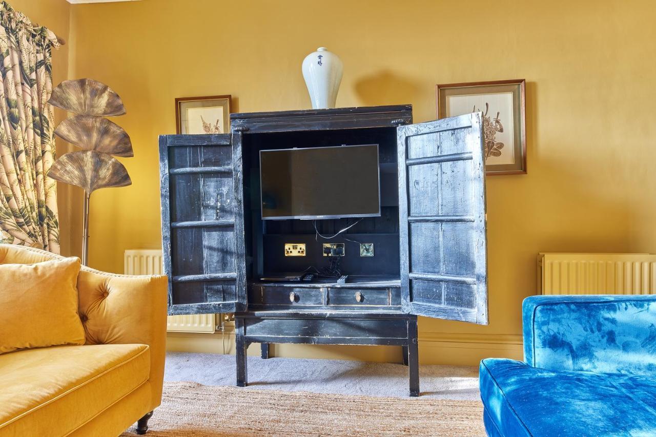 Holiday home River View: Characterful Townhouse, Stunning Views